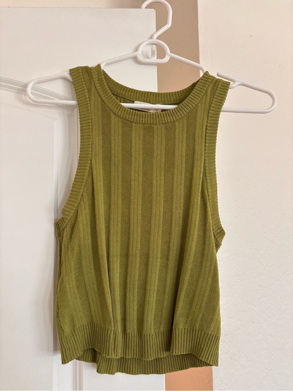 Women’s sweater like tank